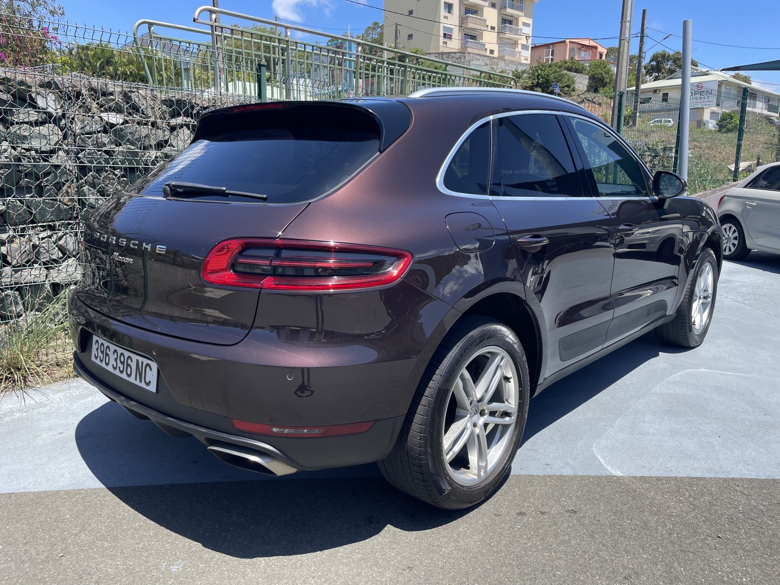 PORSCHE MACAN 1 2.0L ESS 237CH BVA 4X4 d'occasion, photo 3