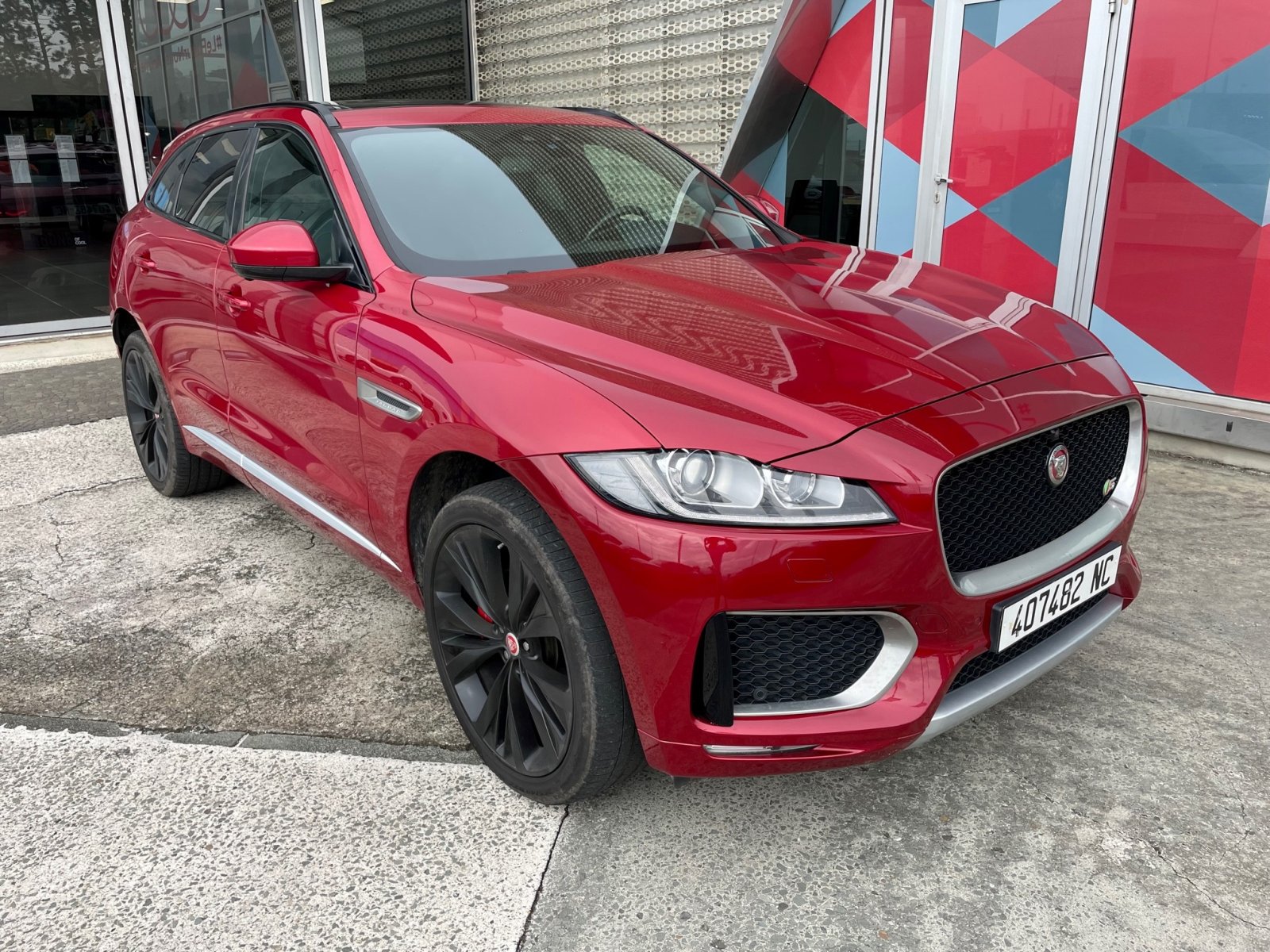 JAGUAR F-PACE FPACE S 3L BVA ESSEN d'occasion, vue principale