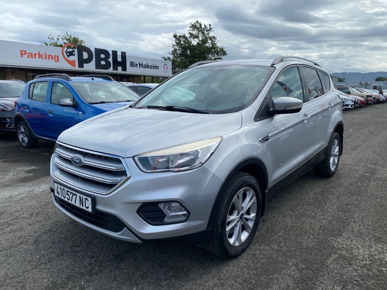 FORD KUGA TITANIUM 1.5L ESS 175CV BVA8 4X2 d'occasion, vue principale