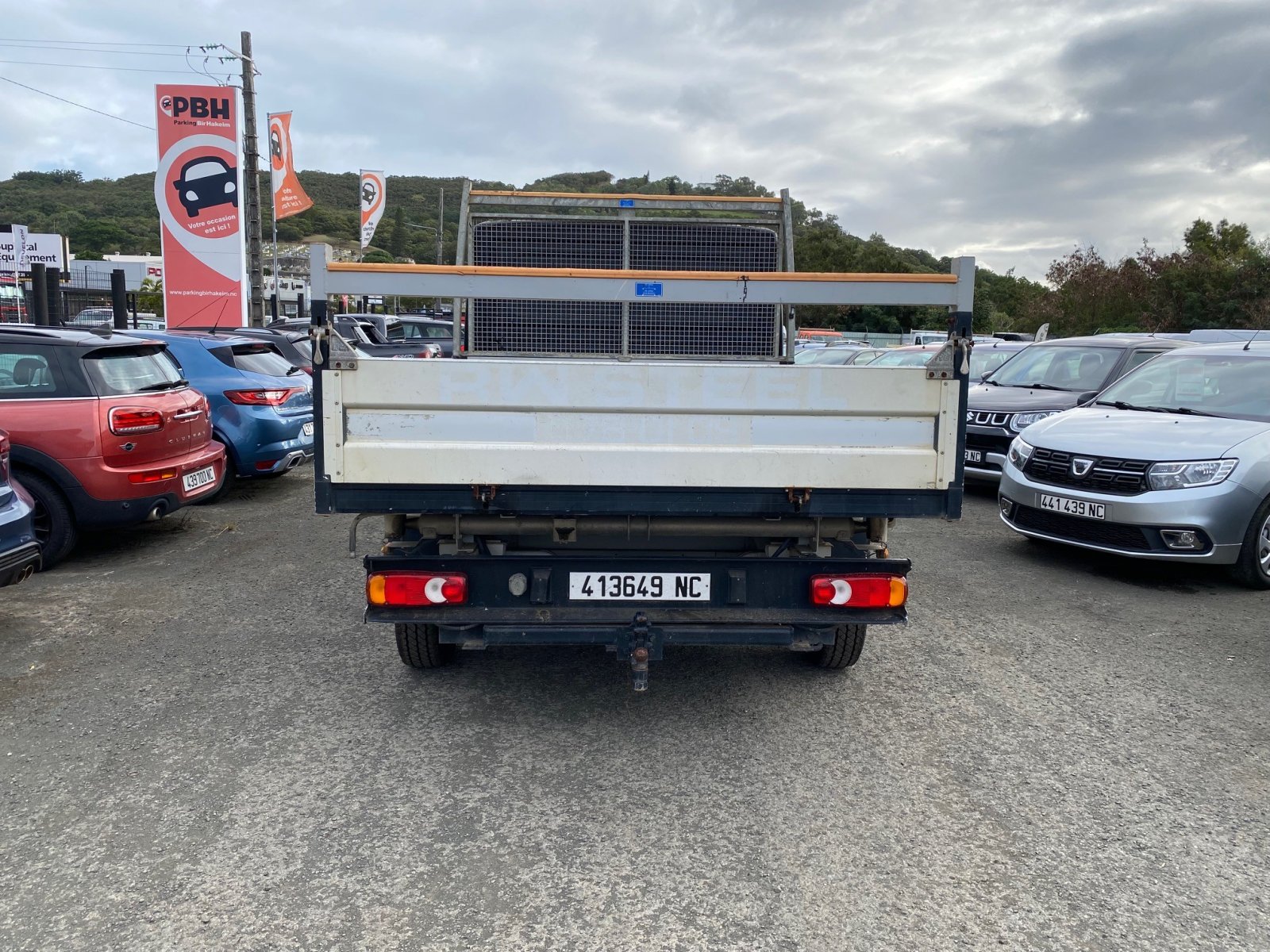 FIAT DUCATO PLAT/BENNE DUCATO DCAB TRIBENNE L3P4 7PLAC 2.3 DSL 130CH BVM d'occasion, photo 3