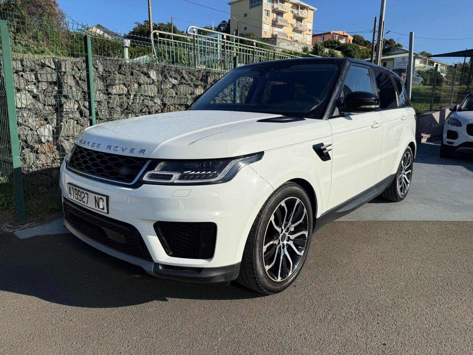 LAND ROVER RANGE ROVER SP SE 3L V6 ESS d'occasion, vue principale