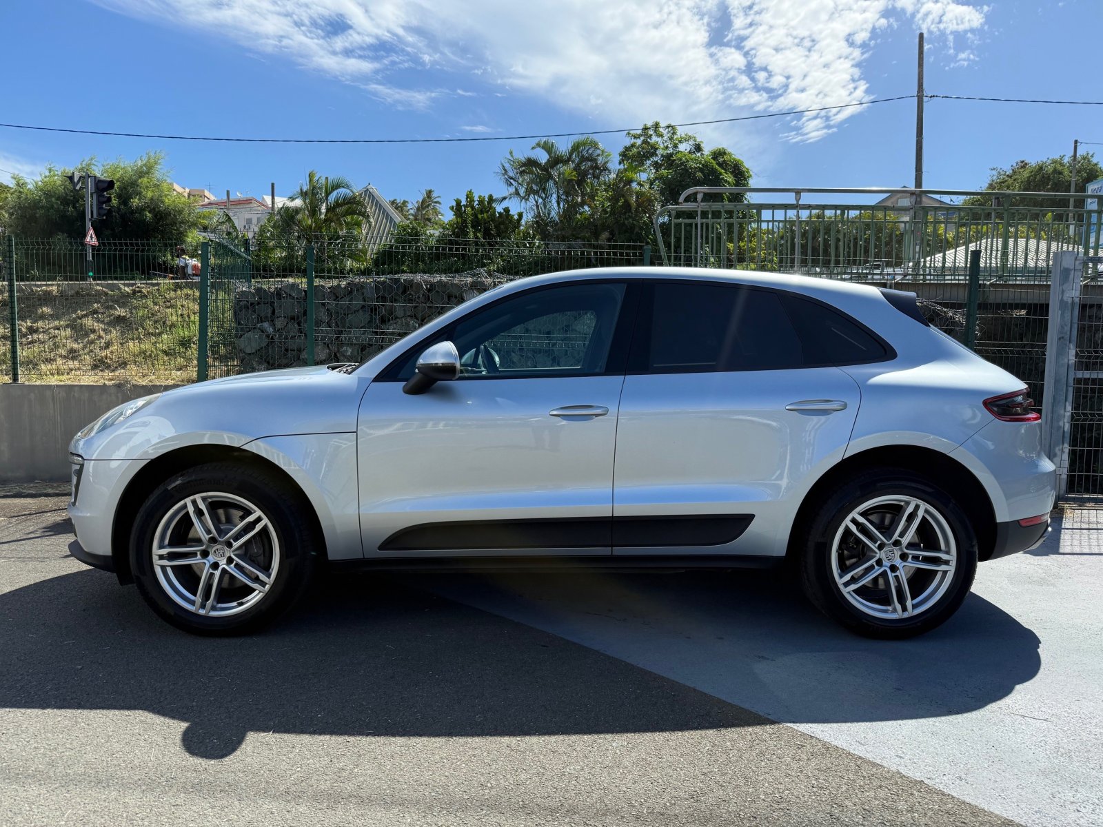 PORSCHE MACAN 1 2.0L ESS 237CH BVA 4X4 d'occasion, photo 2