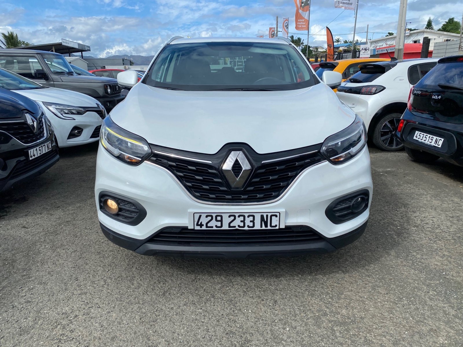RENAULT KADJAR ZEN 1.2L ESS 4X2 BVA d'occasion, photo 2