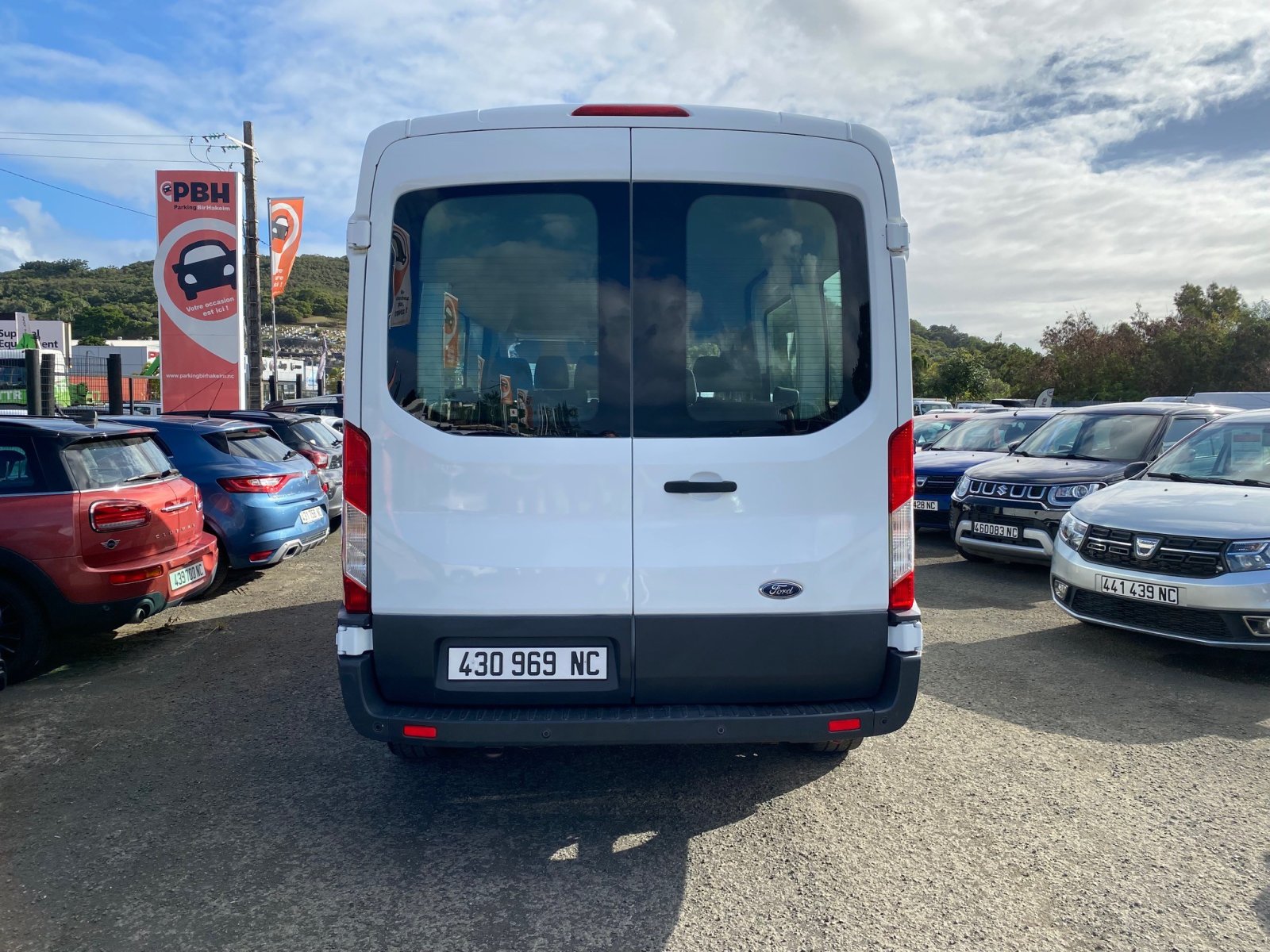 FORD TRANSIT VP COMBI 330M BVM 2.2L 125CH d'occasion, photo 3