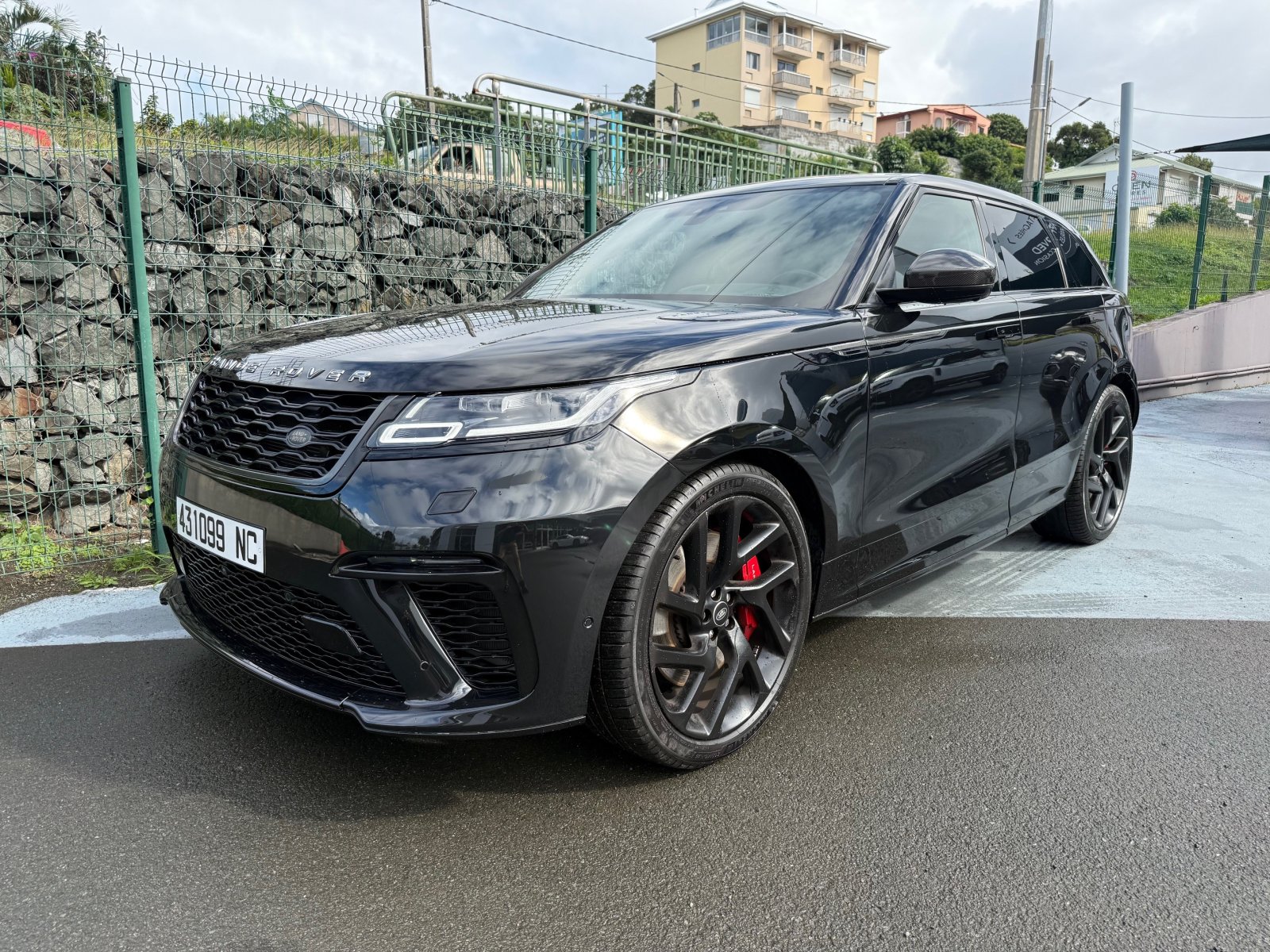 LAND ROVER VELAR SV 5.0L V8 ESS 550 CH BVA 4X4 d'occasion, vue principale