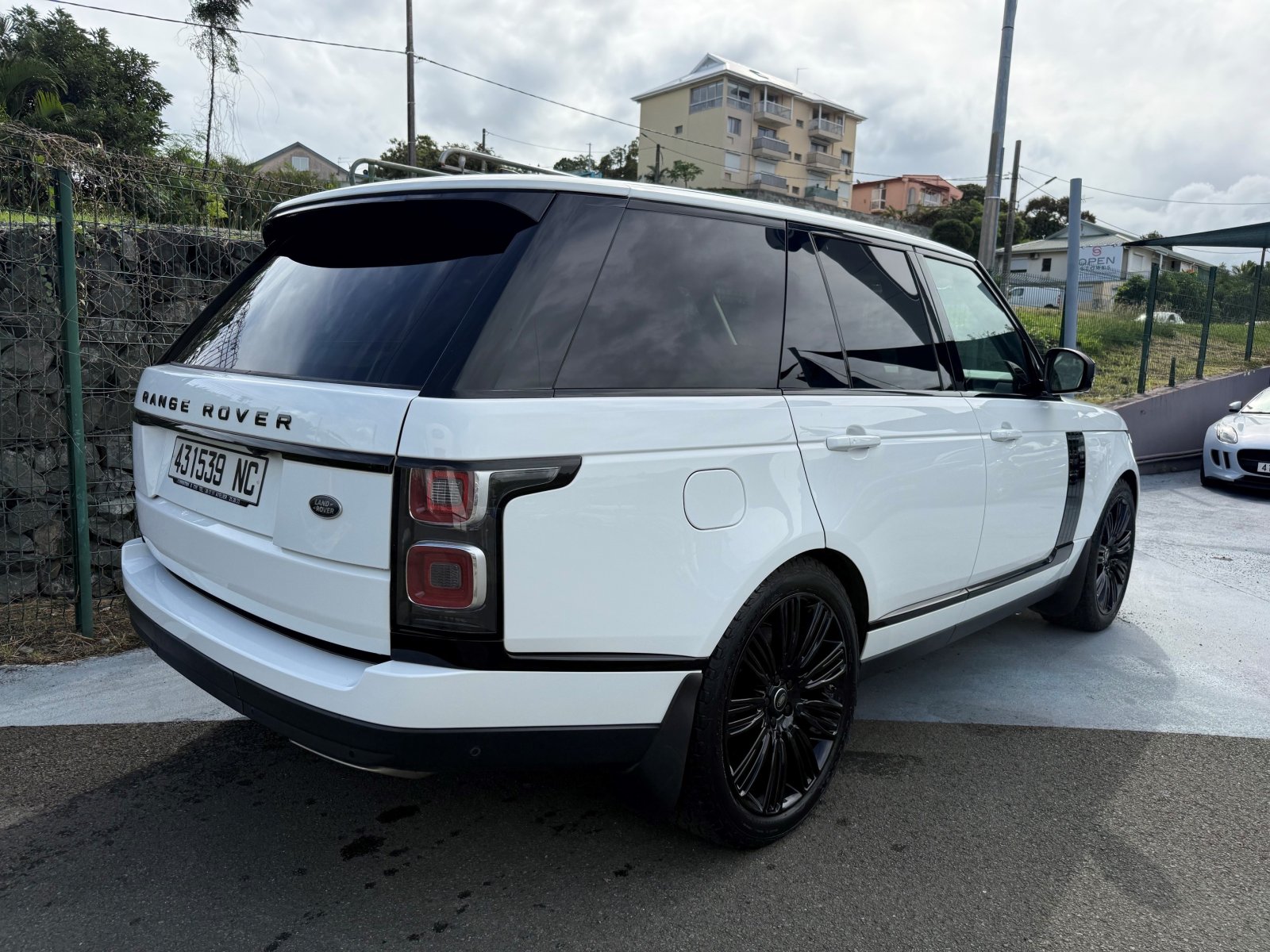 LAND ROVER RANGE ROVER RR VOGUE 4.4L DSL 340CH AT d'occasion, photo 3