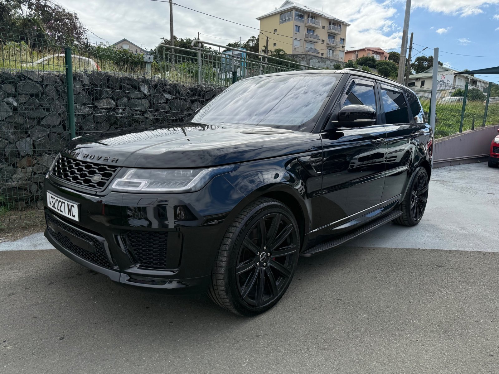 LAND ROVER RANGE ROVER SP SE 3L DSL AT d'occasion, vue principale
