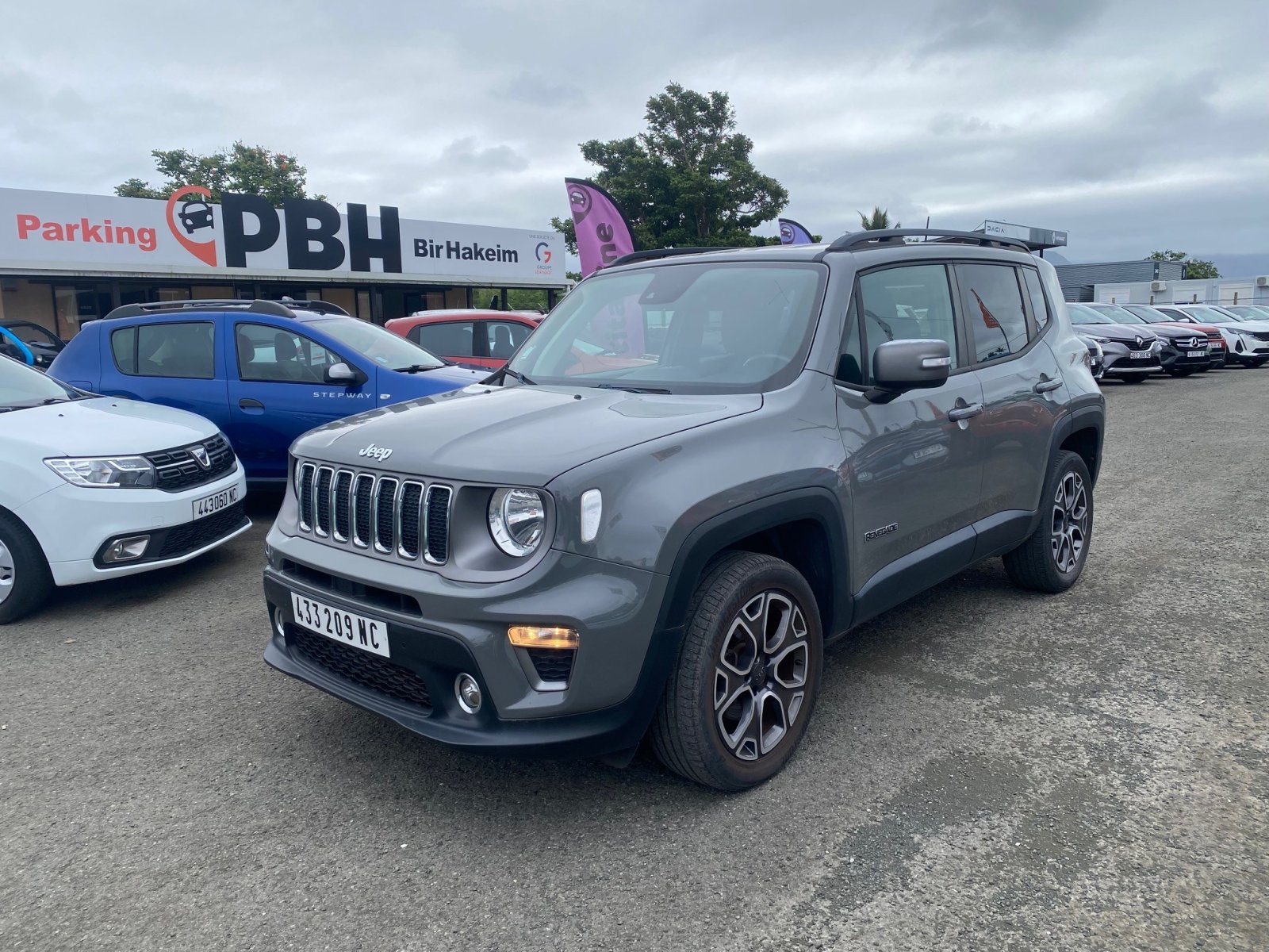JEEP RENEGADE BVJP742HJ MY19-RENEGADE LMT d'occasion, vue principale