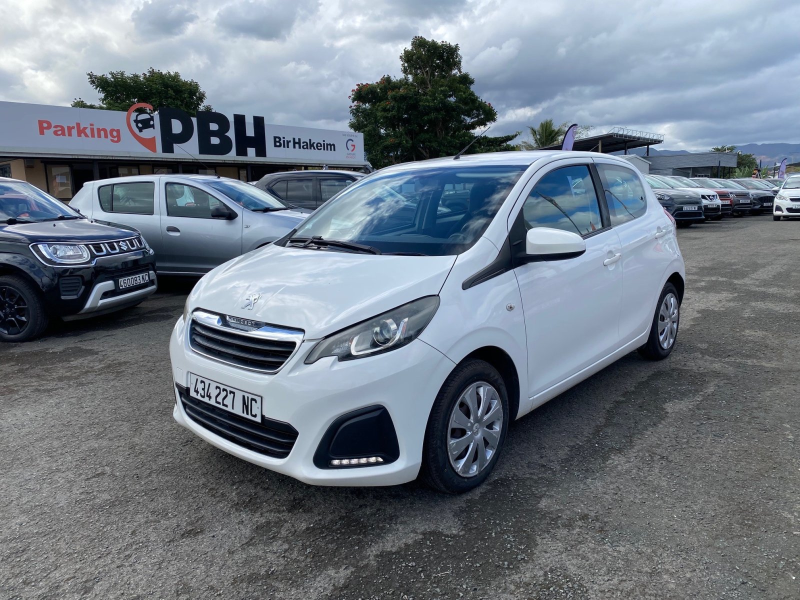 PEUGEOT 108 BVM d'occasion, vue principale