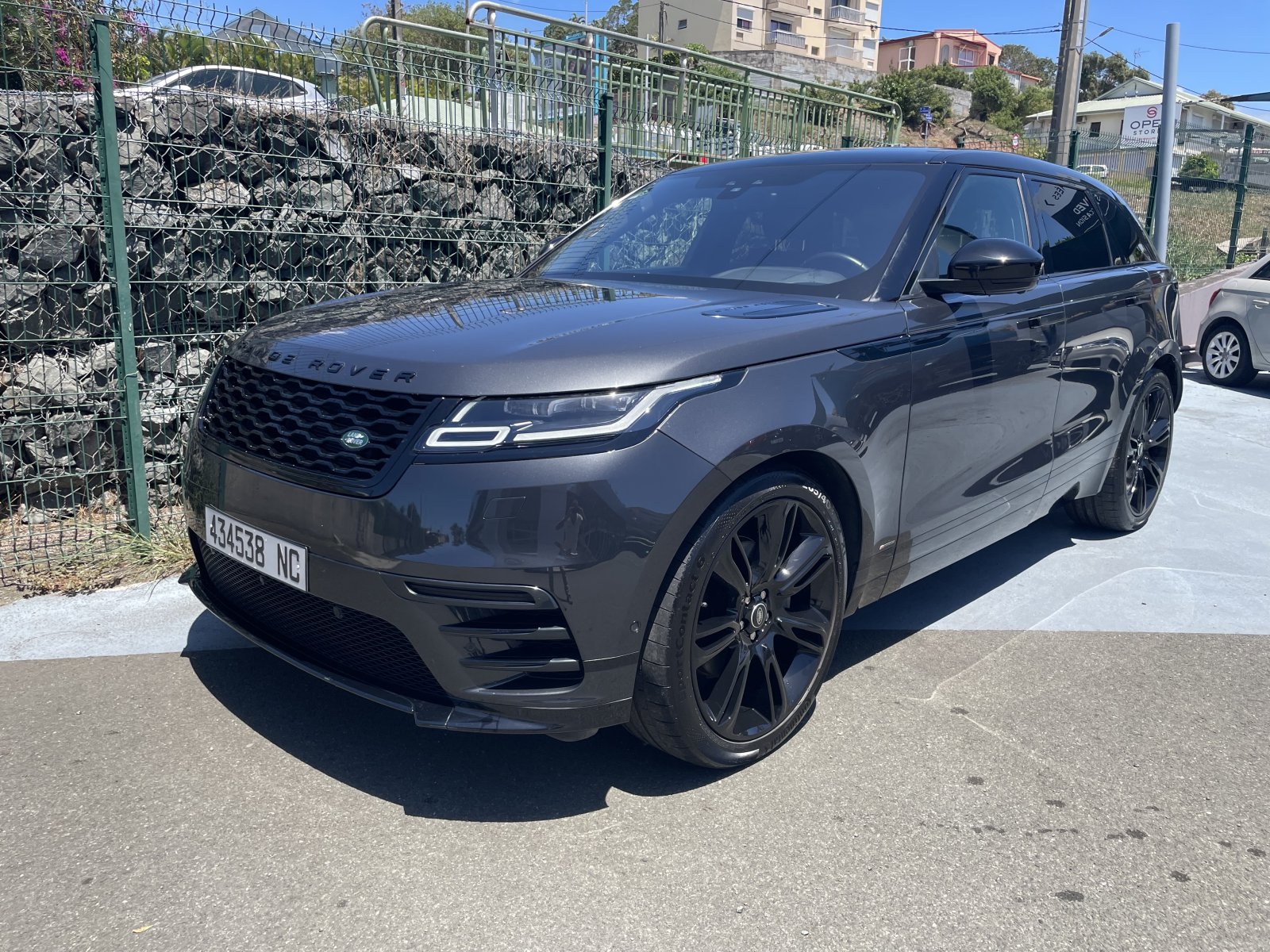 LAND ROVER VELAR RANGE ROVER VELAR R-DYNAMIC 3.0L ESS 340CH BVA 4X4 d'occasion, vue principale