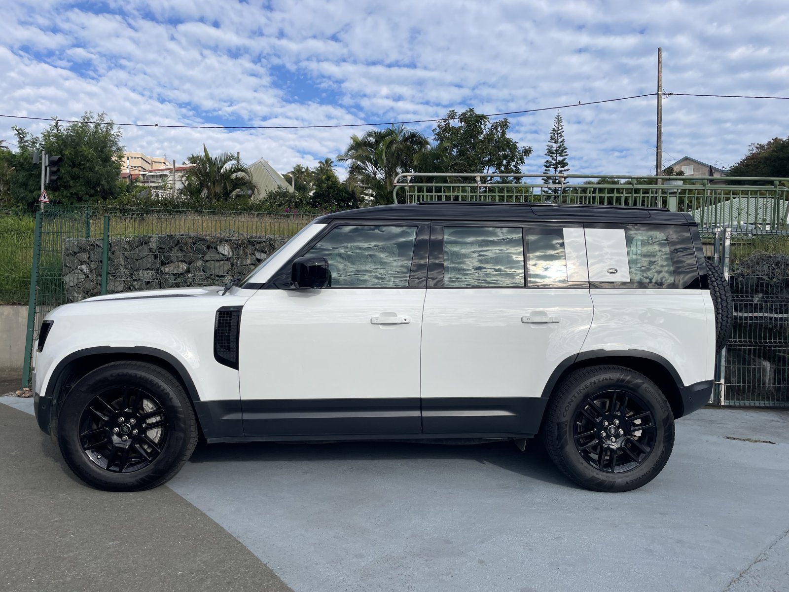 LAND ROVER DEFENDER 3L HYBRIDE SI6 400 d'occasion, photo 2