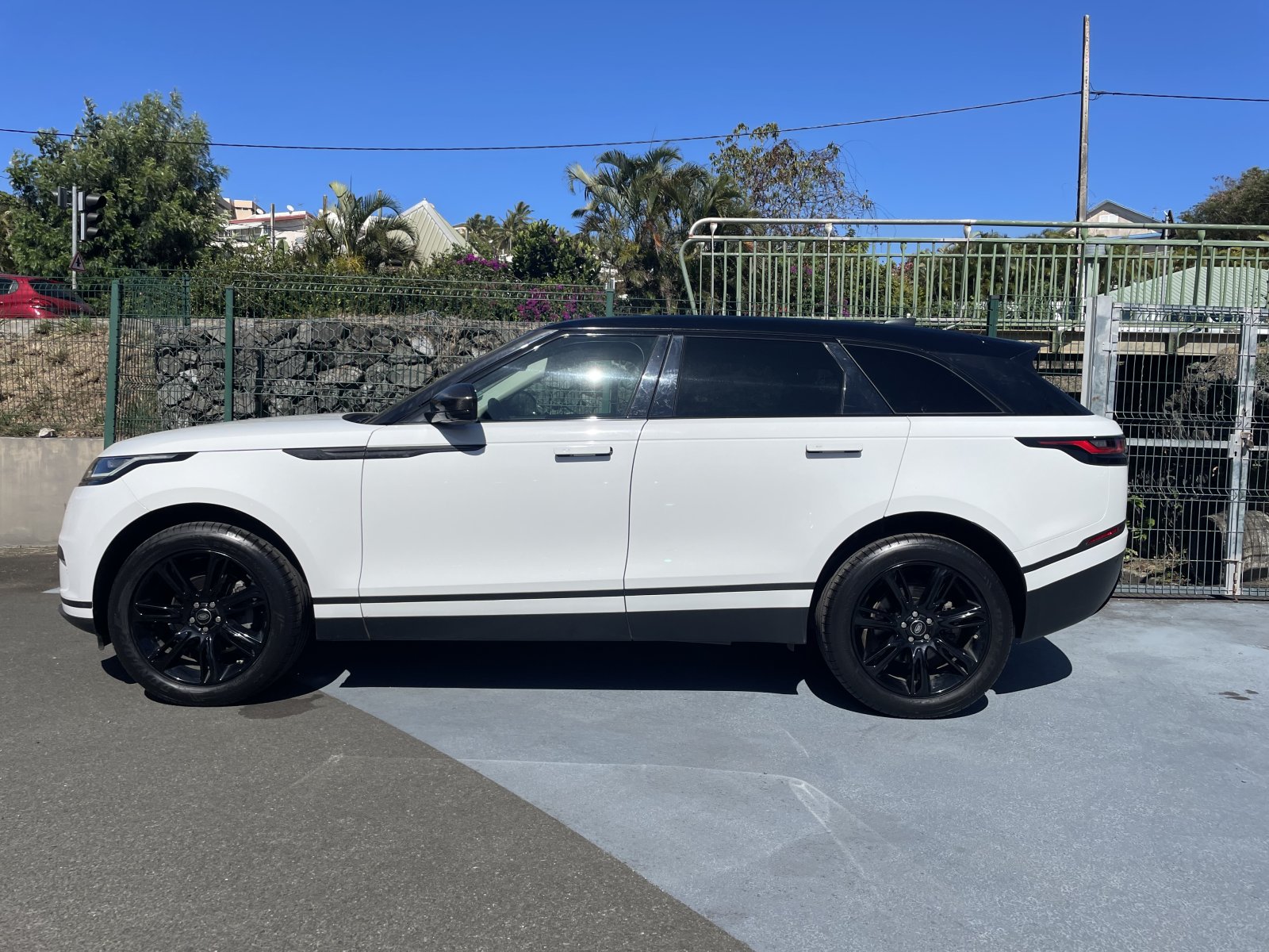 LAND ROVER VELAR S 2.0L ESS 250 CH BVA 4X4 d'occasion, photo 2