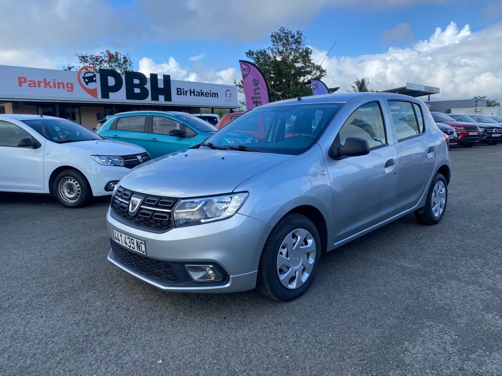DACIA SANDERO AMBIANCE 1.6 85CH d'occasion, vue principale