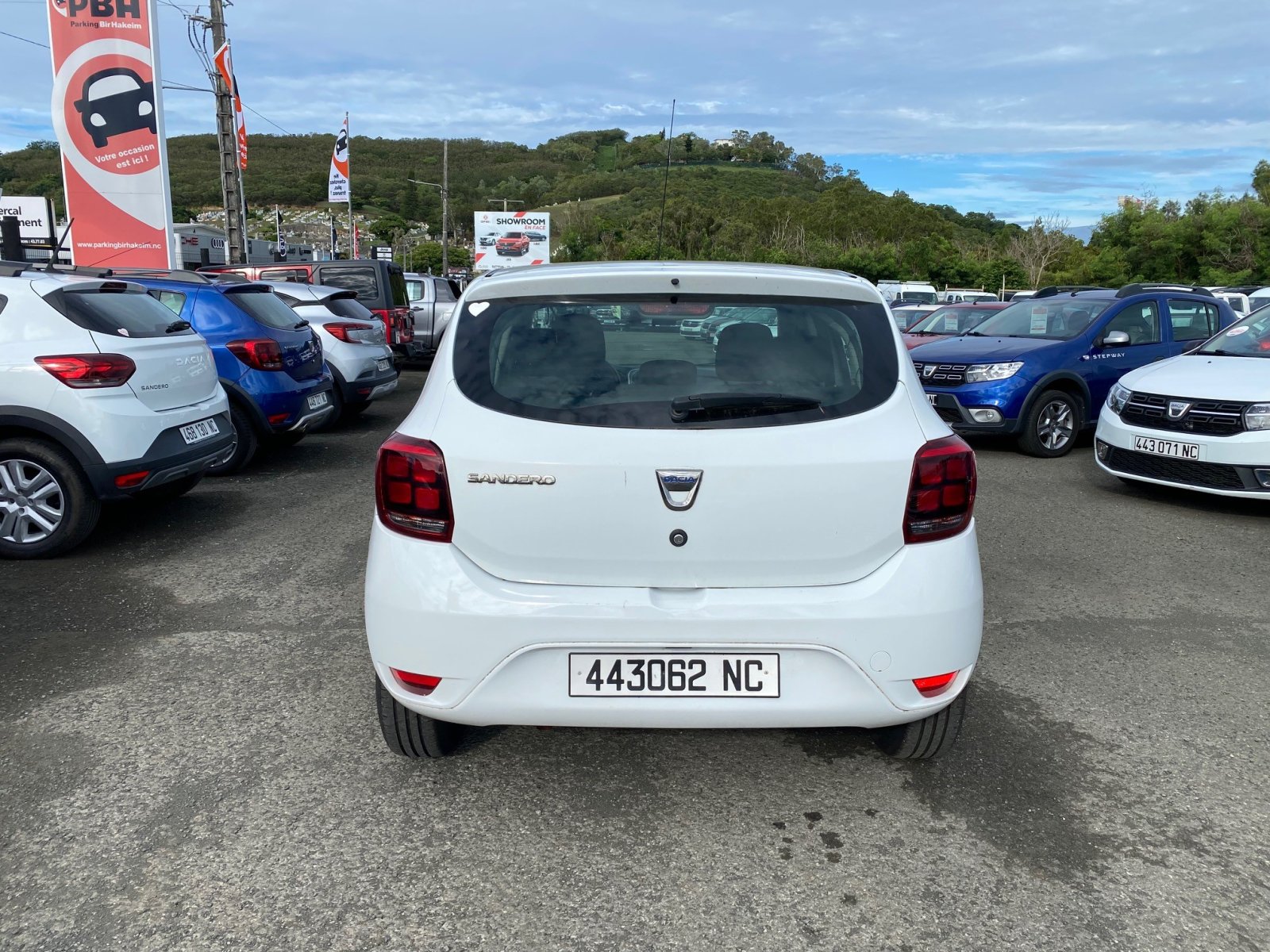 DACIA SANDERO AMBIANCE 1.6 85CH d'occasion, photo 3