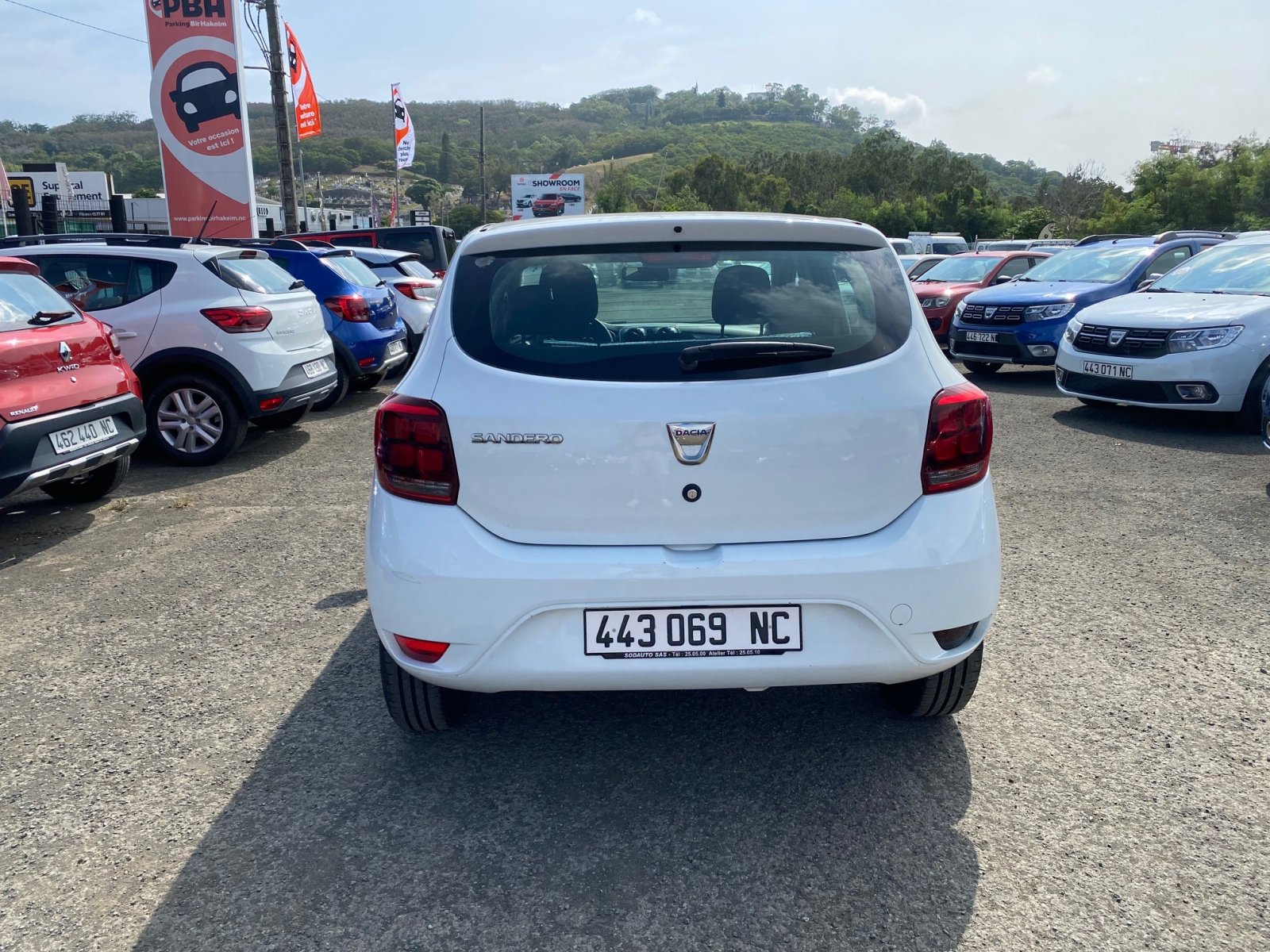 DACIA SANDERO AMBIANCE 1.6 85CH d'occasion, photo 3