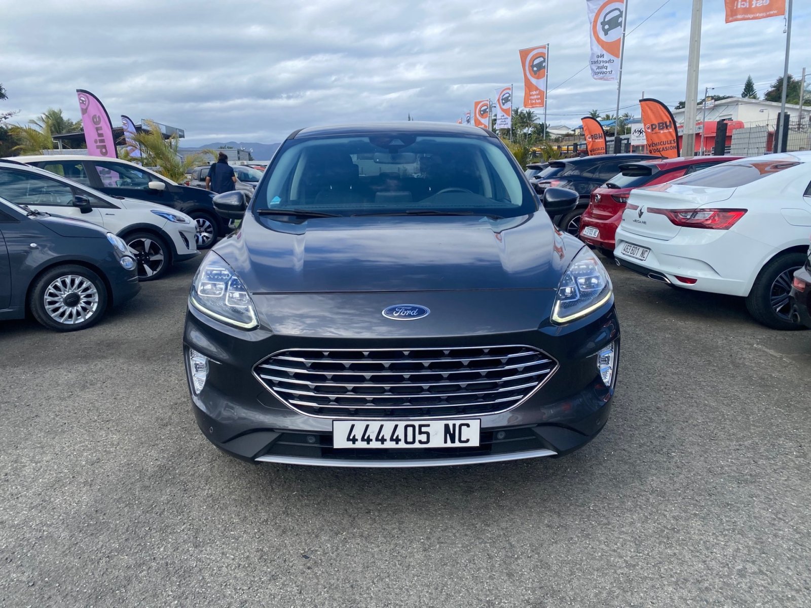 FORD KUGA TITANIUM 1.5L ESS 175CV BVA8 4X2 d'occasion, photo 2