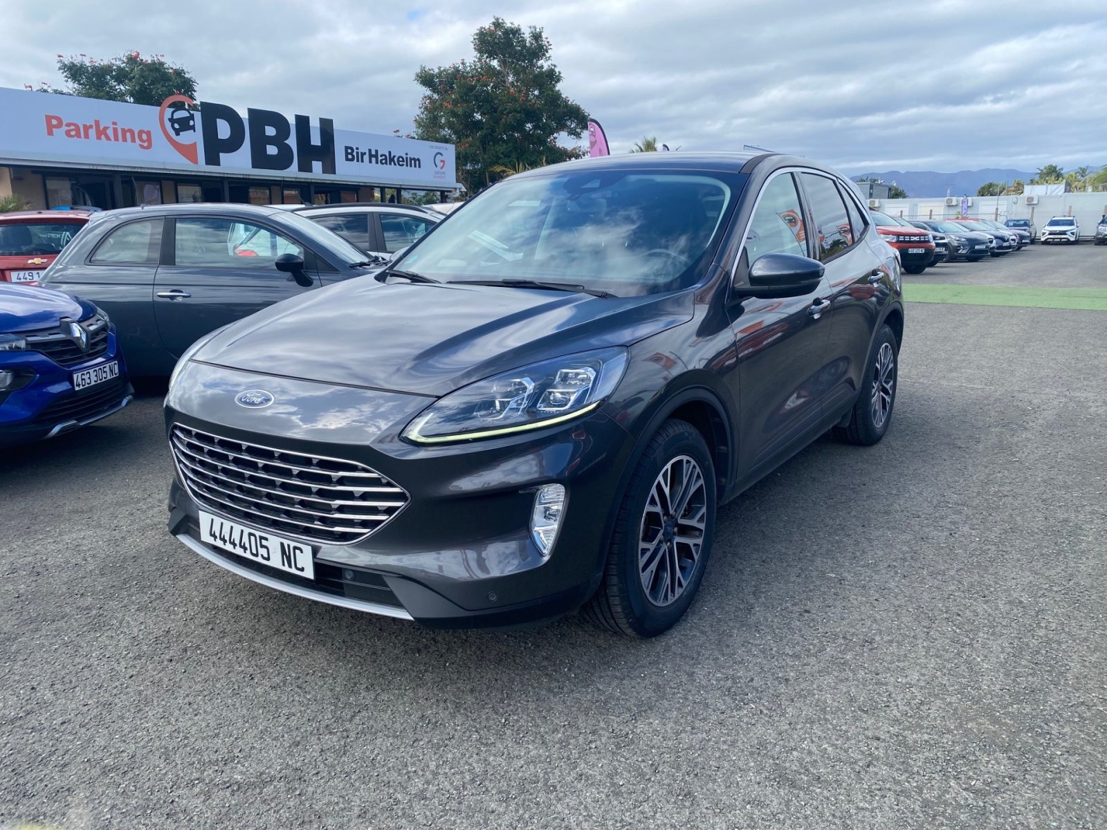 FORD KUGA TITANIUM 1.5L ESS 175CV BVA8 4X2 d'occasion, vue principale