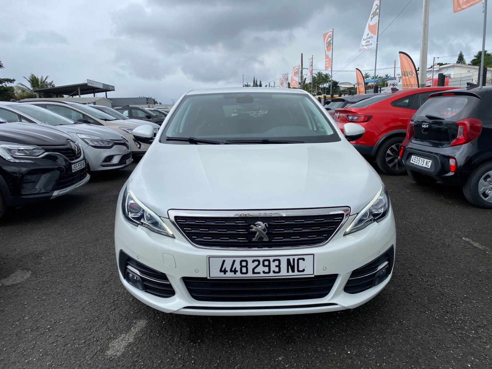 PEUGEOT 308 ALLURE 1.2 130CV BVA d'occasion, photo 2