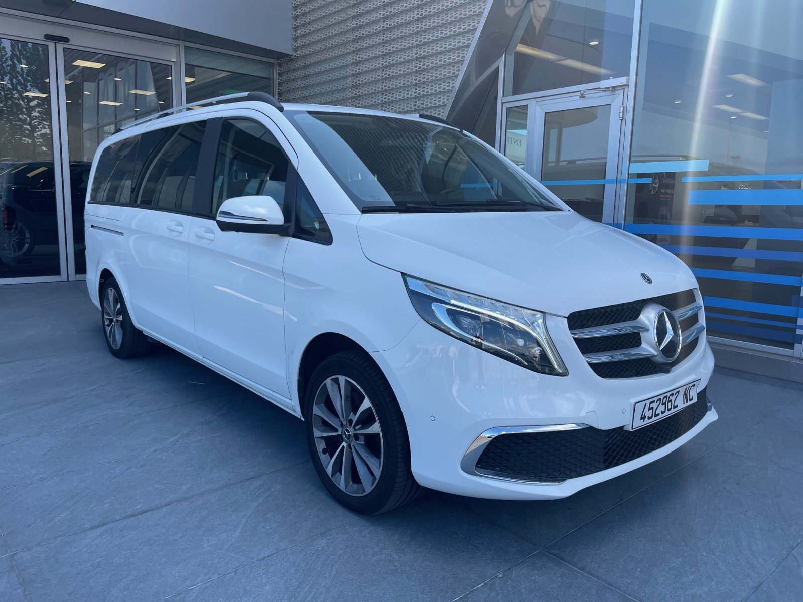 MERCEDES BENZ VITO V-CLASS CLASS V 190CV d'occasion, vue principale
