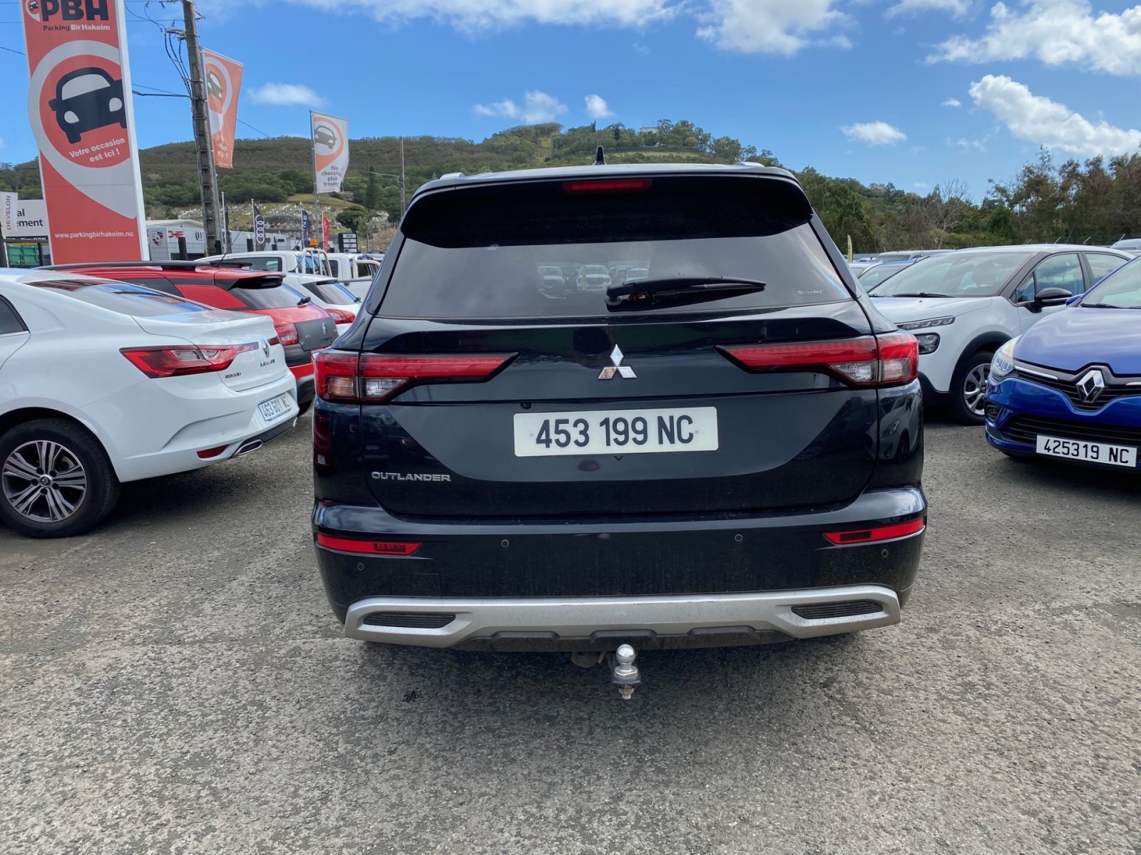 MITSUBISHI OUTLANDER P-LINE 2,5L 184CV BVA d'occasion, photo 3