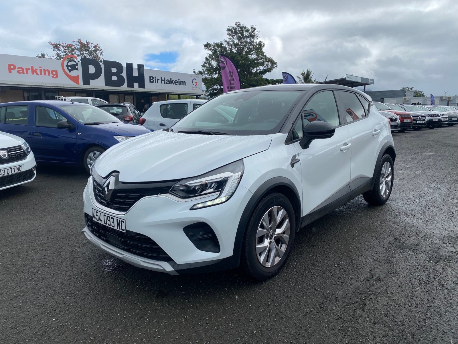 RENAULT CAPTUR MHEV ZEN BVA d'occasion, vue principale