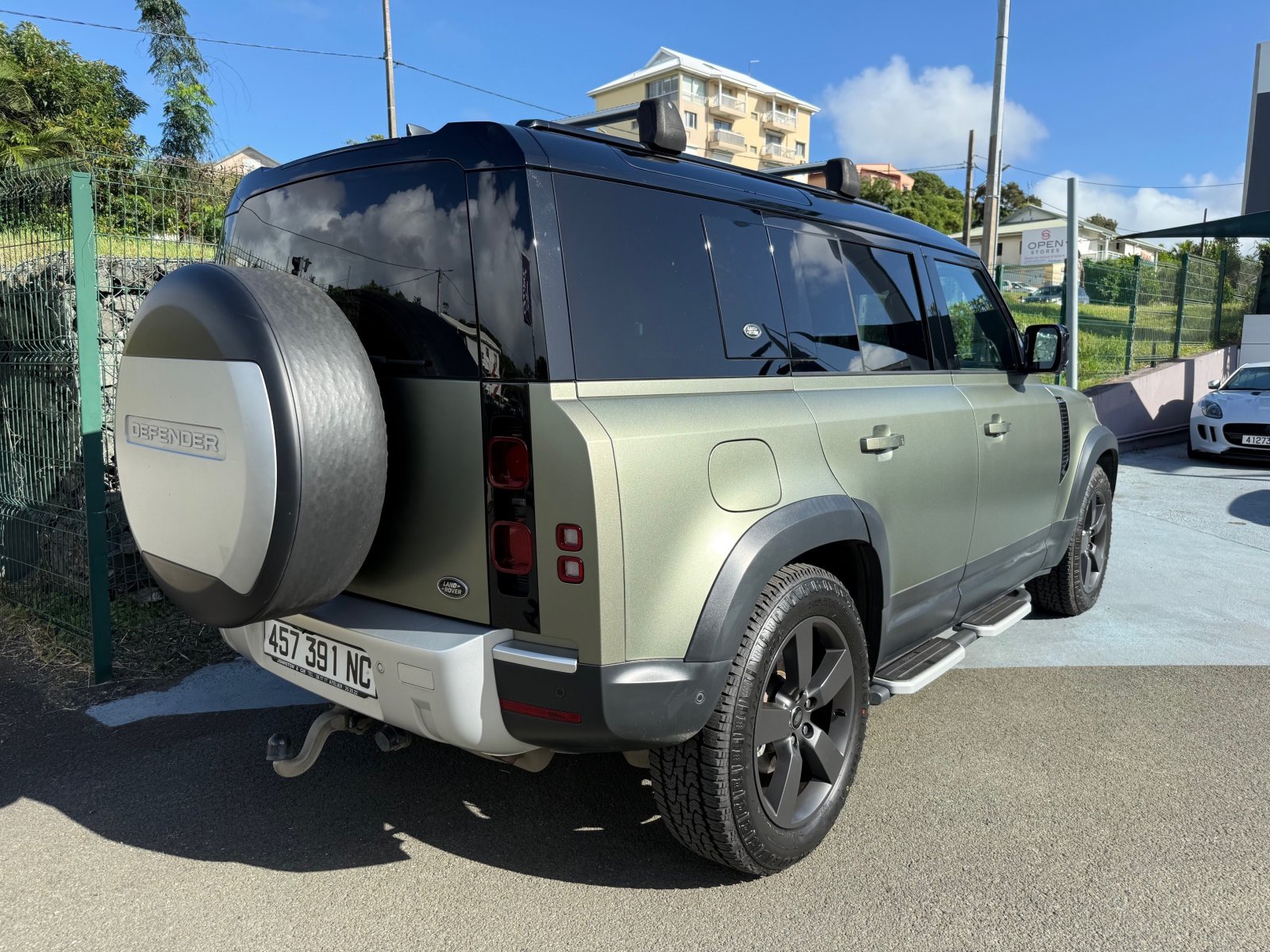 LAND ROVER DEFENDER 110 S 2.0L ESS 300 CH BVA8 4X4 d'occasion, photo 3