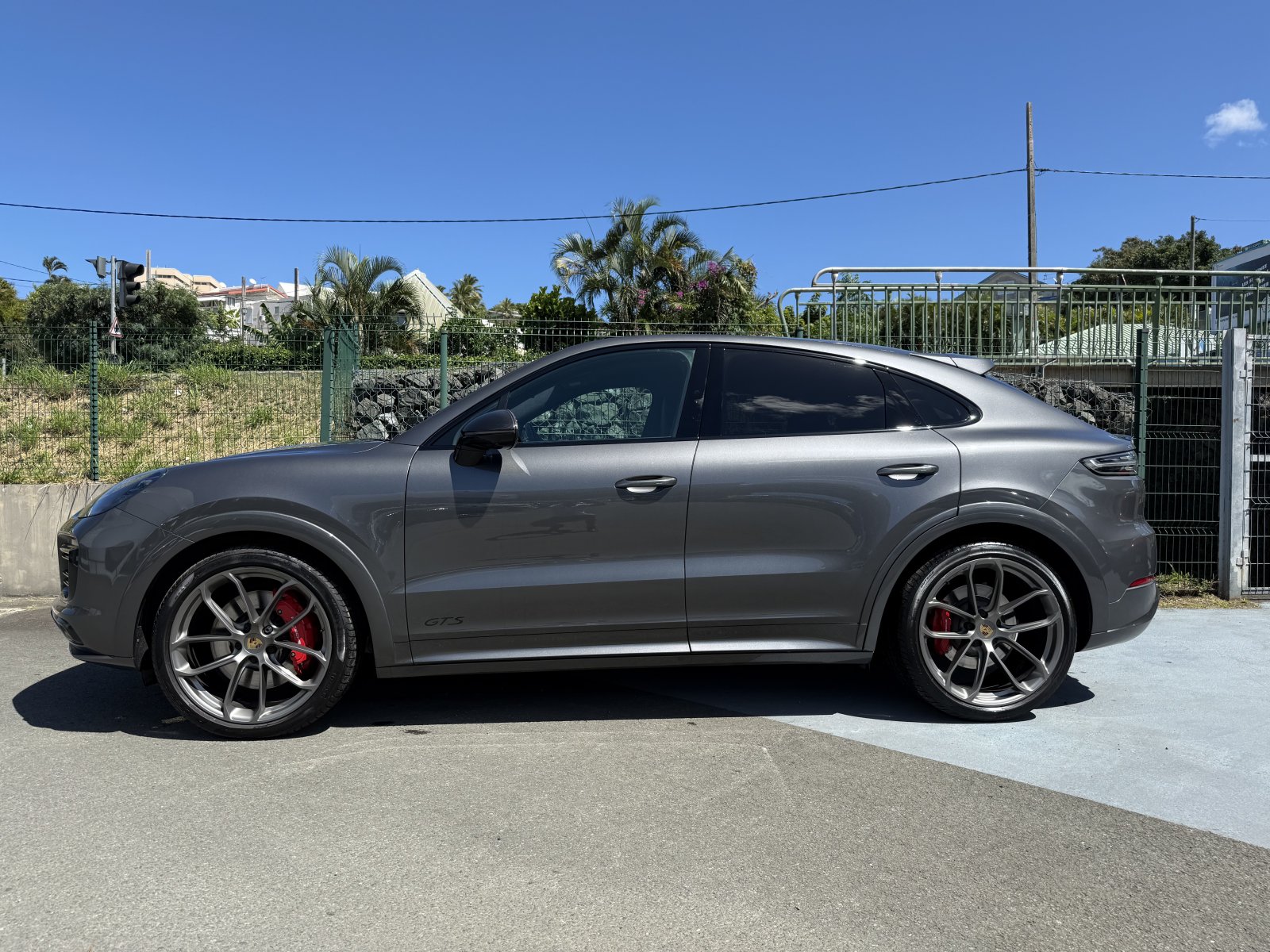 PORSCHE CAYENNE CC GTS 4.0L V8 460CH BVA 4X4 d'occasion, photo 2