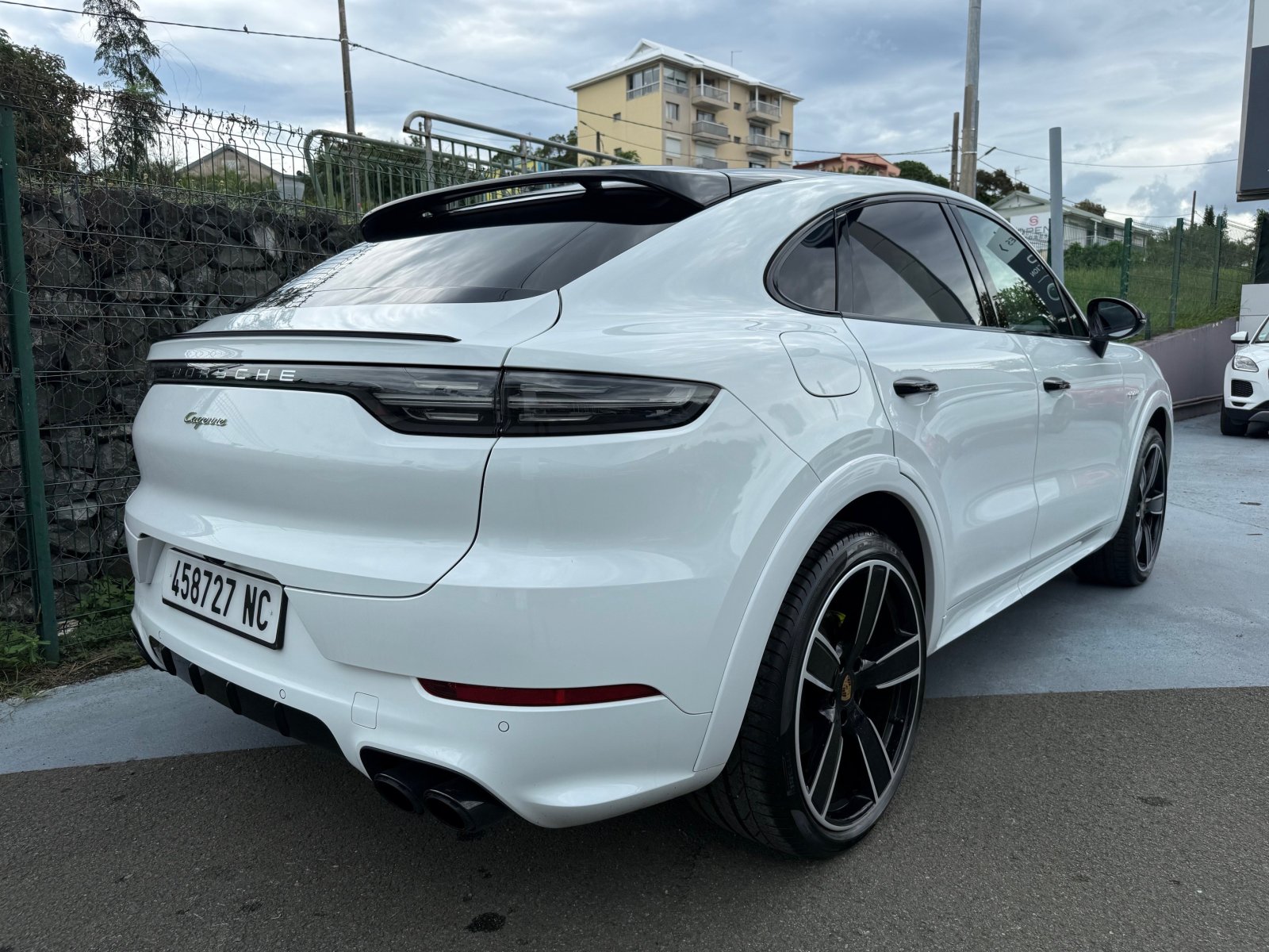 PORSCHE CAYENNE E-HYB CC 3.0L ESS 340CH BVA 4X4 d'occasion, photo 3