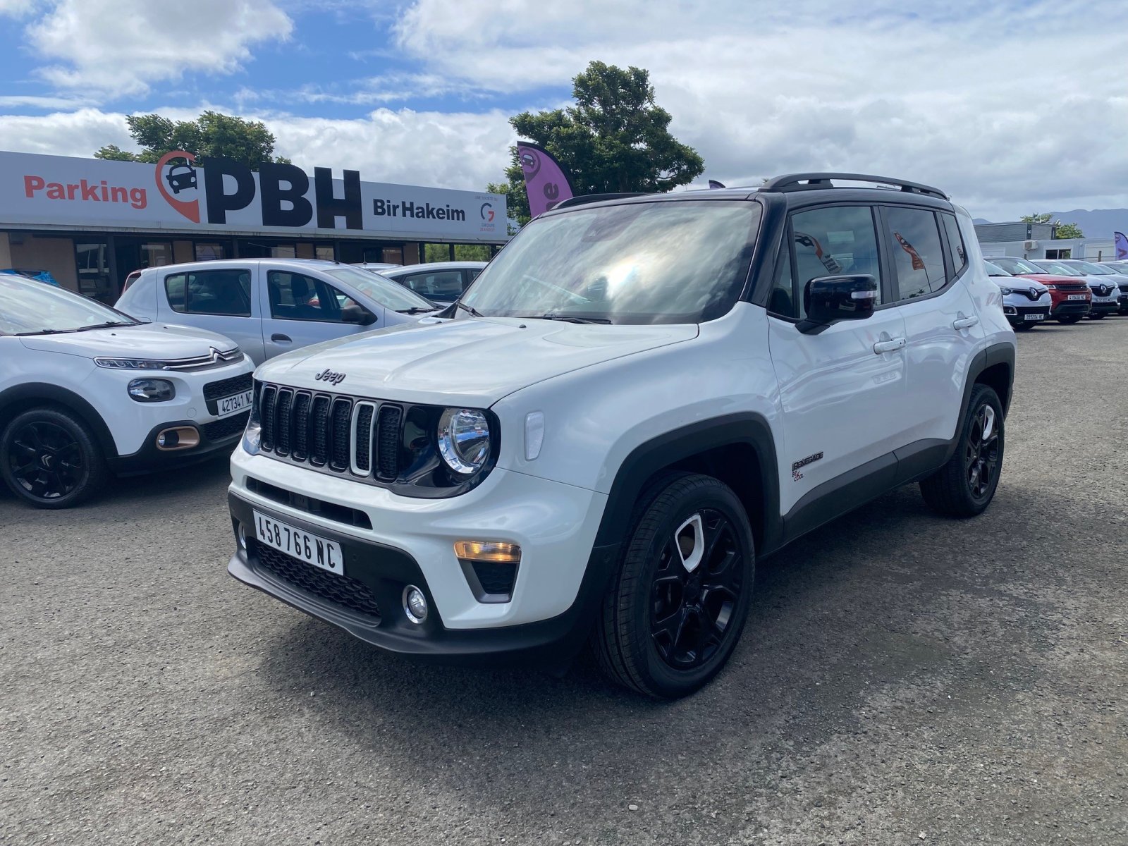 JEEP RENEGADE LIMITED 4X4 1.4 170CH BVA ESS 5P 5PL CUIR d'occasion, vue principale