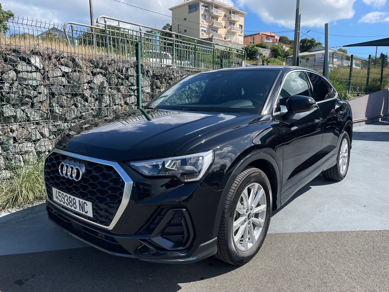 AUDI Q3 SPORTBACK DESIGN 1.5L ESS 150CH BVA 4X2 d'occasion, vue principale