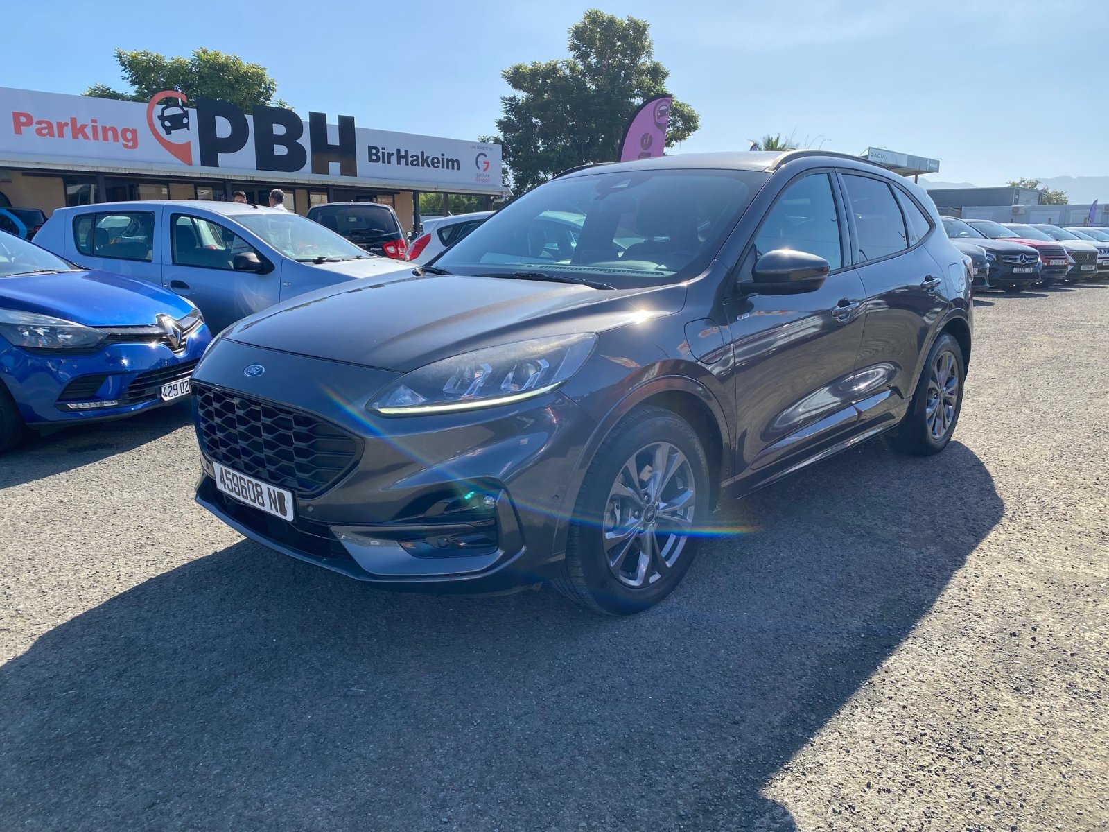FORD KUGA TITANIUM 225CH  PHEV d'occasion, vue principale