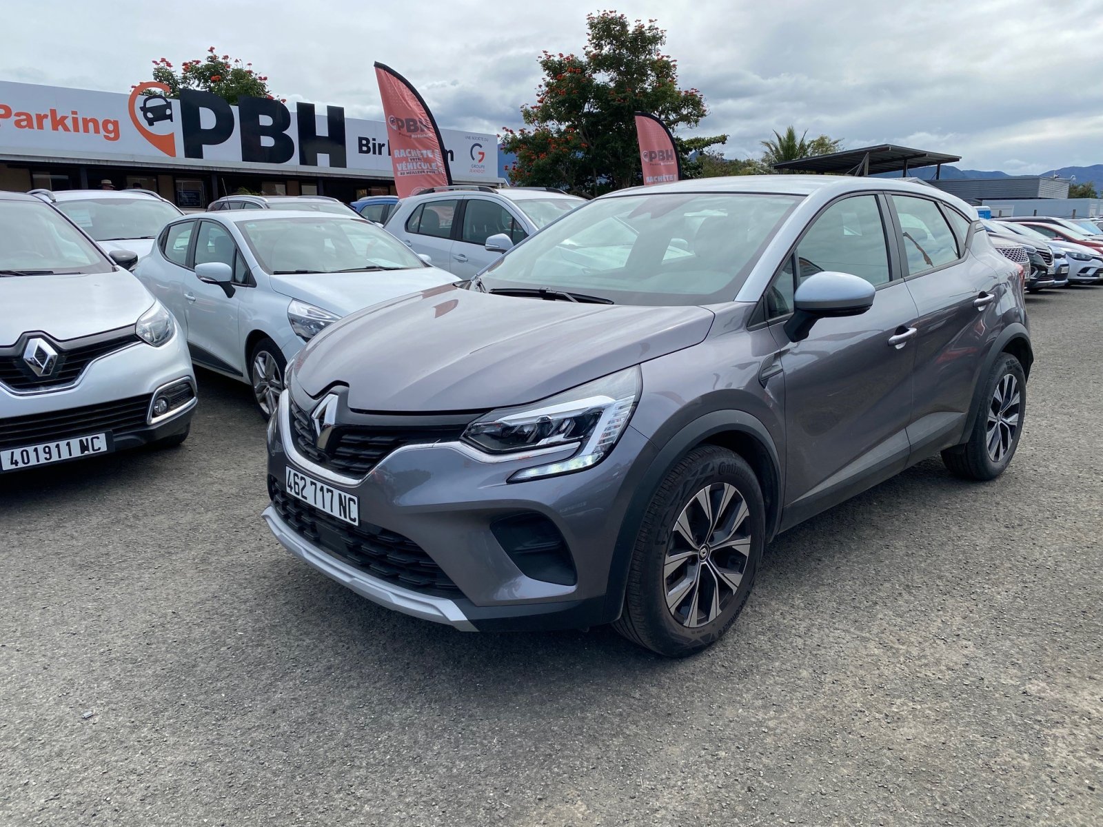 RENAULT CAPTUR ZEN ONE 1,3L ESS 140CH BVA d'occasion, vue principale