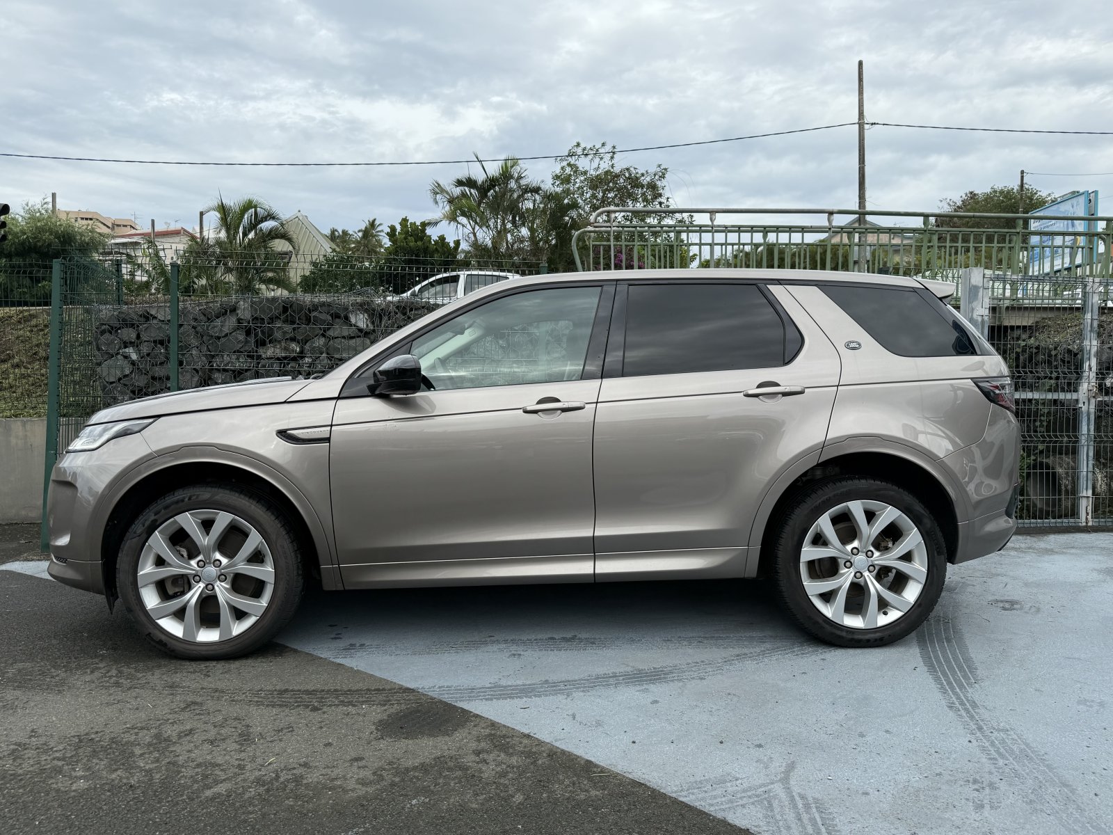 LAND ROVER DISCOVERY SPORT R-DYNAMIC S MHEV 2.0L DIES 204 CH d'occasion, photo 2