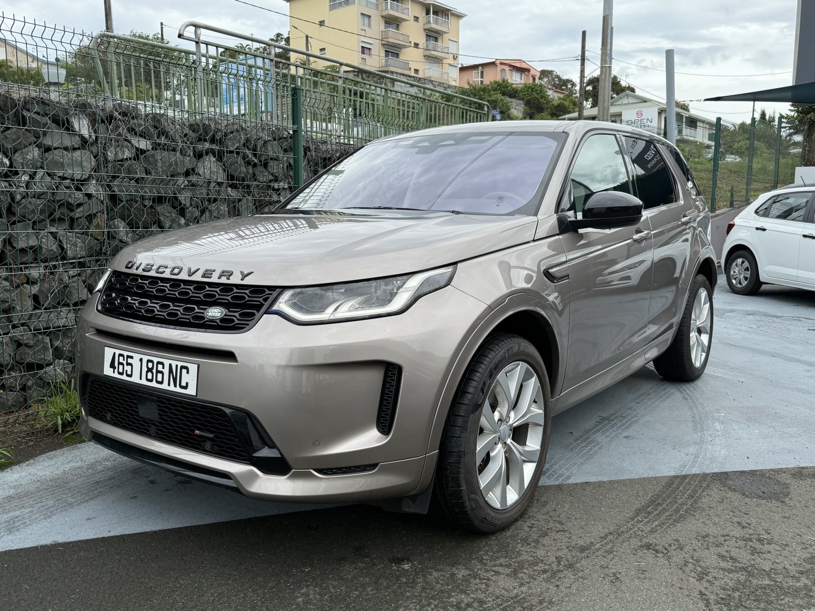 LAND ROVER DISCOVERY SPORT R-DYNAMIC S MHEV 2.0L DIES 204 CH d'occasion, vue principale