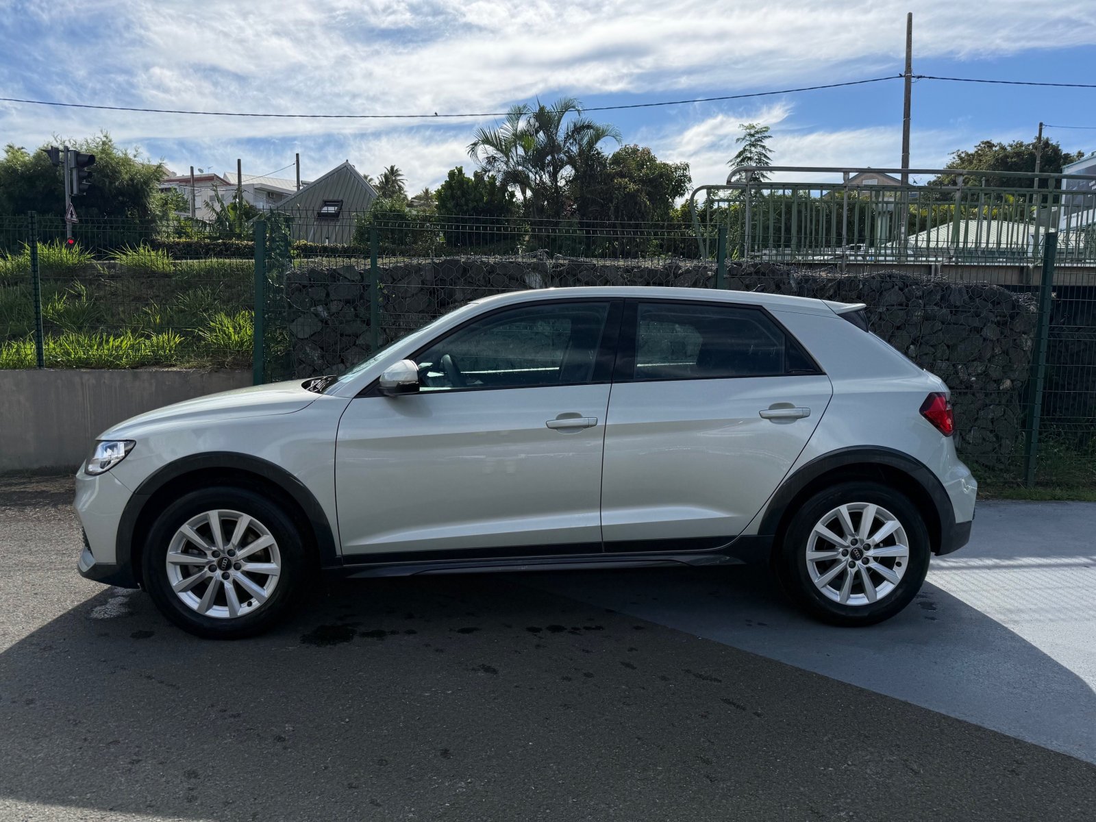 AUDI A1 ALLSTREET DESIGN 5PL 1.0L ESS 95CH BVM d'occasion, photo 2