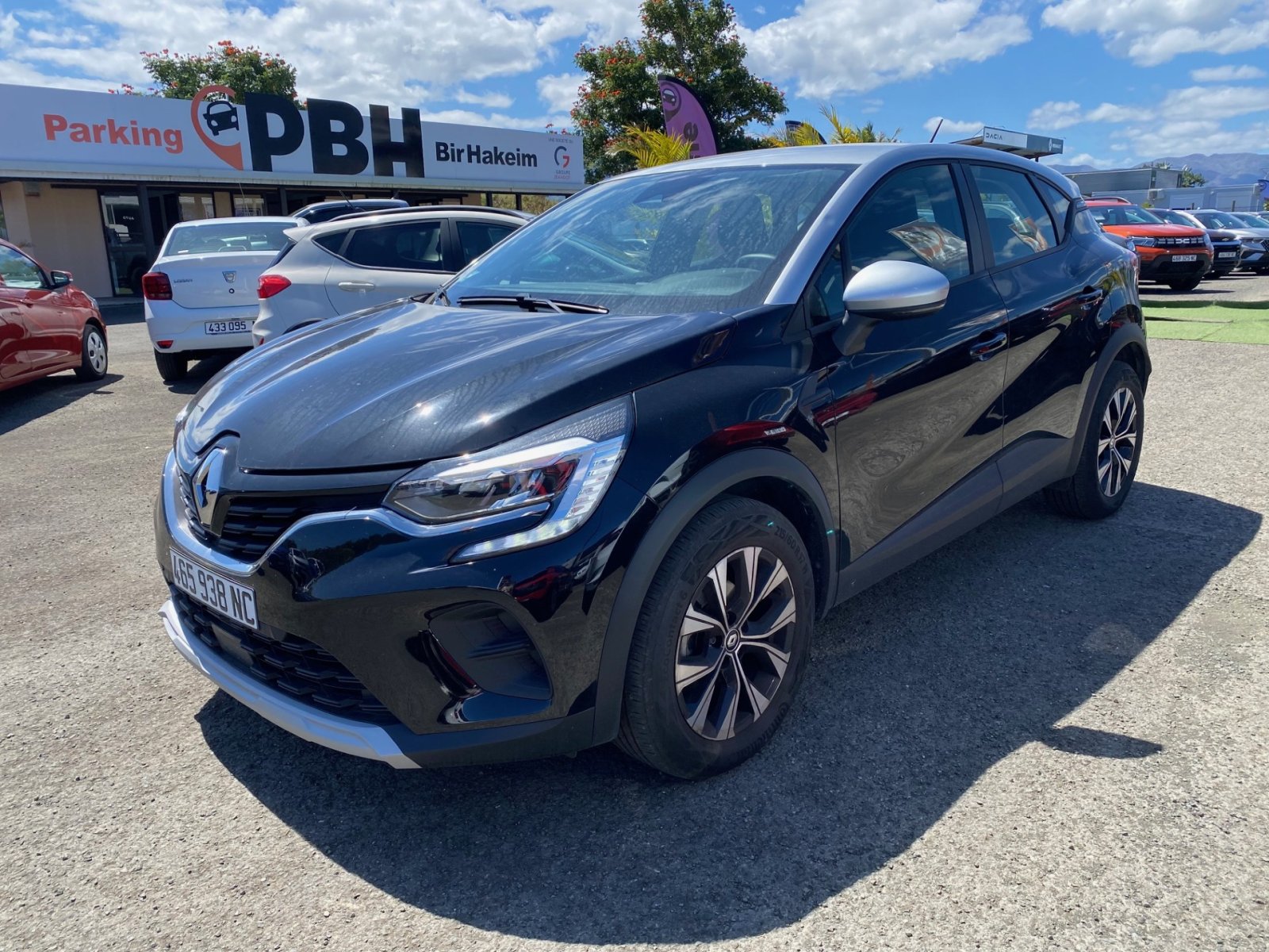 RENAULT CAPTUR ZEN ONE 1,3L ESS 140CH BVA d'occasion, vue principale